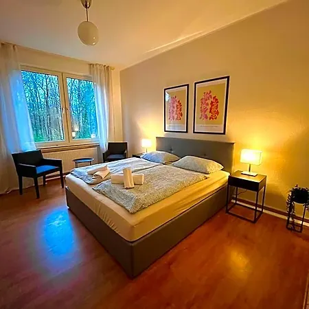 Breuer Hotel *